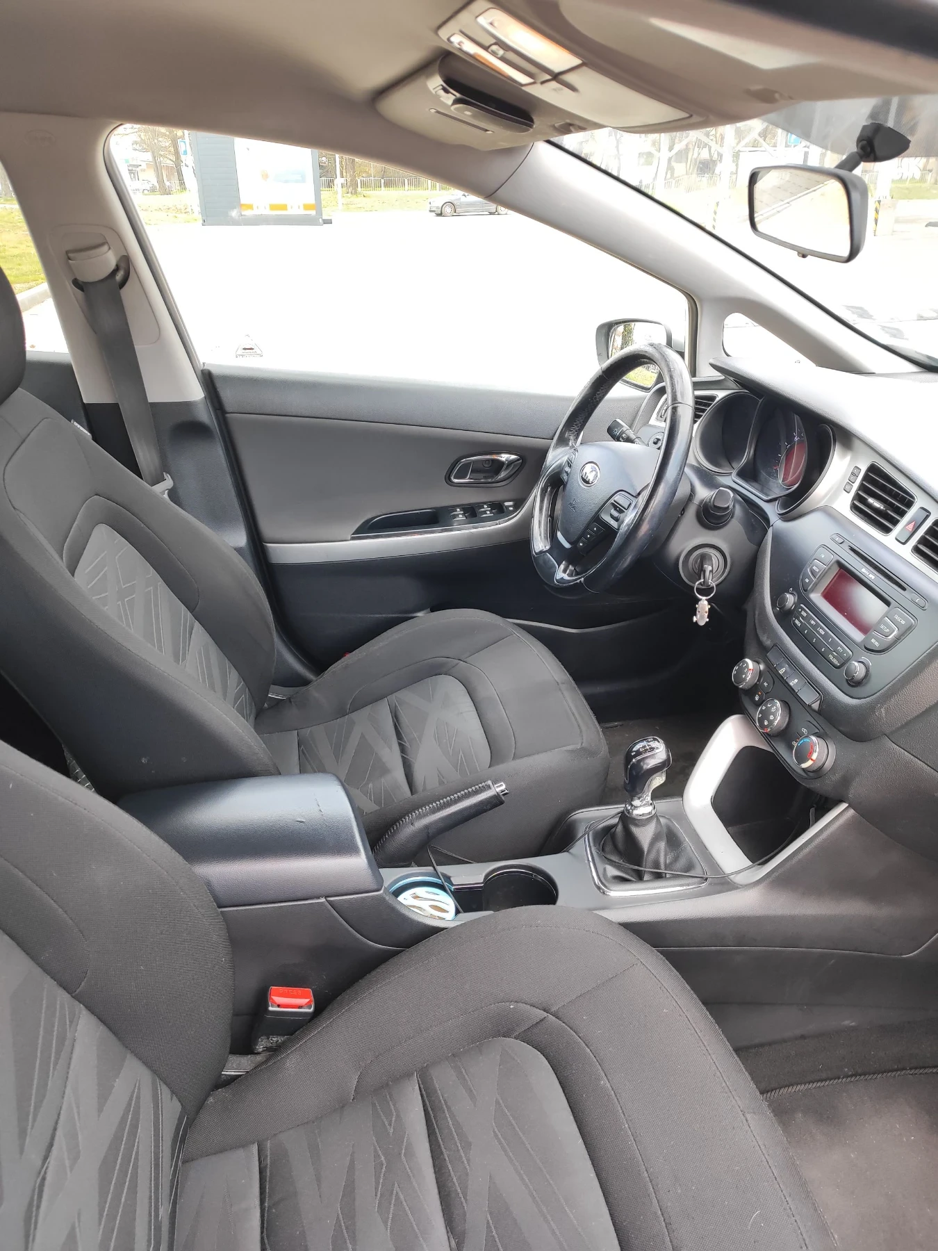 Kia Ceed 1.4 CRDi, снимка 7 - Автомобили и джипове - 56248463