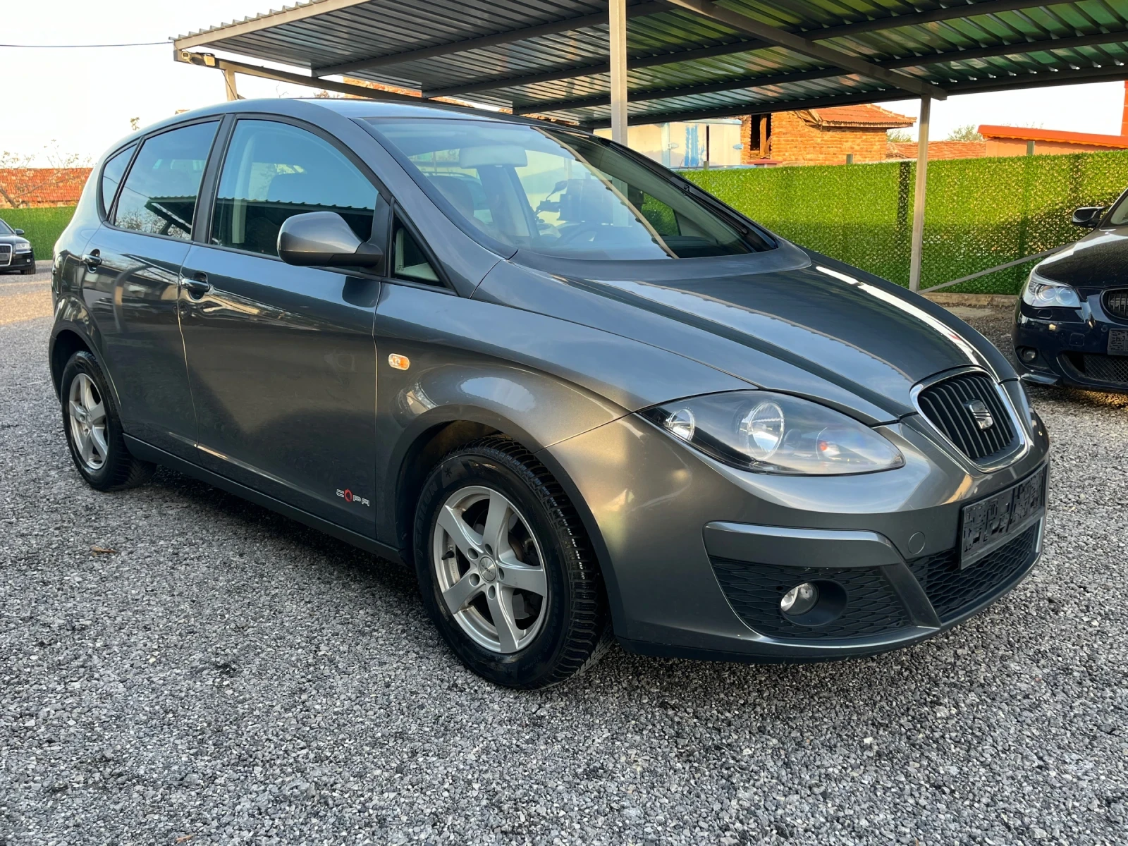 Seat Altea 1.6TDI, снимка 3 - Автомобили и джипове - 56584555