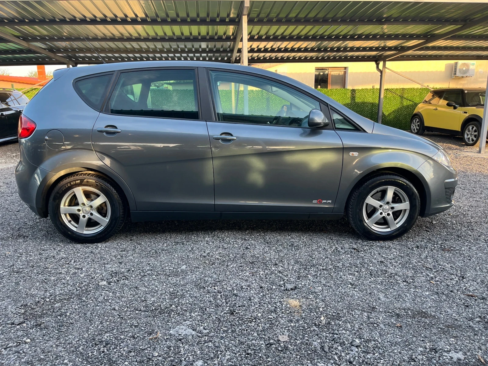 Seat Altea 1.6TDI, снимка 5 - Автомобили и джипове - 56584555