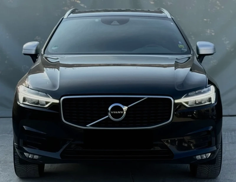 Volvo XC60 D5 AWD R-Design, снимка 2 - Автомобили и джипове - 49499476