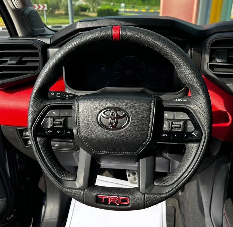 Toyota Sequoia TRD Pro, снимка 10 - Автомобили и джипове - 51581796