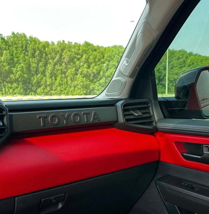 Toyota Sequoia TRD Pro, снимка 13 - Автомобили и джипове - 51581796