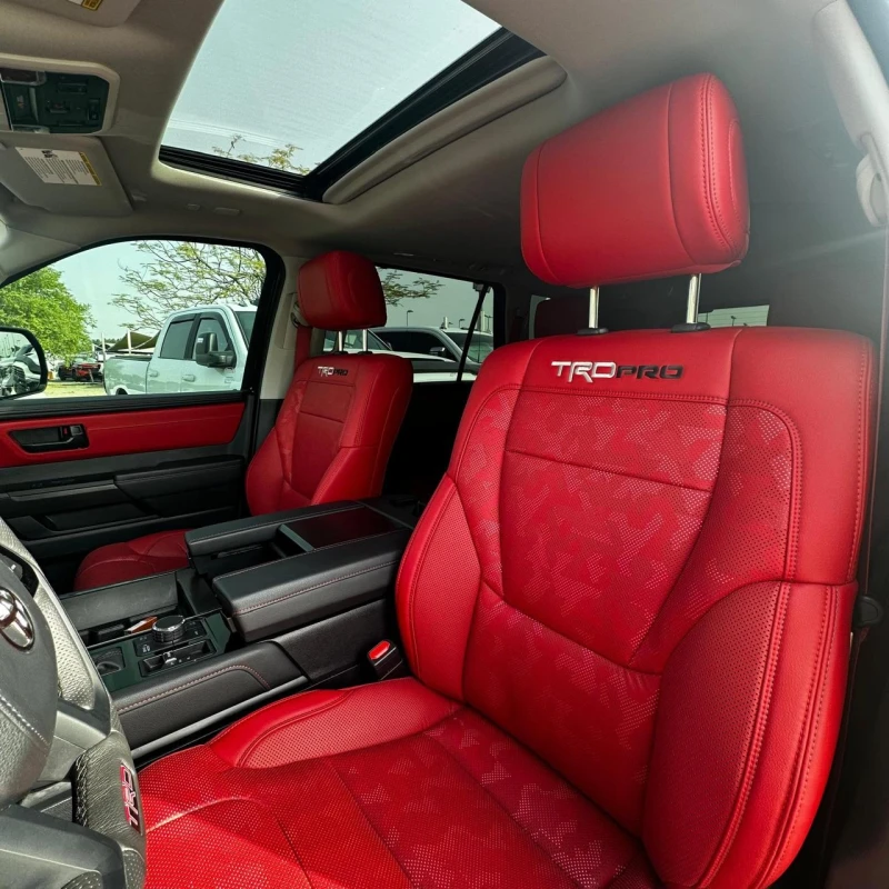 Toyota Sequoia TRD Pro, снимка 8 - Автомобили и джипове - 51581796