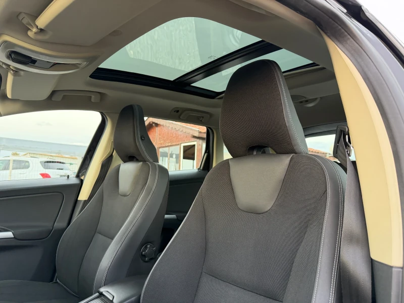 Volvo XC60 2.4 ДИЗЕЛ-ГАЗ 4x4 АВТОМАТИК, снимка 12 - Автомобили и джипове - 52391873