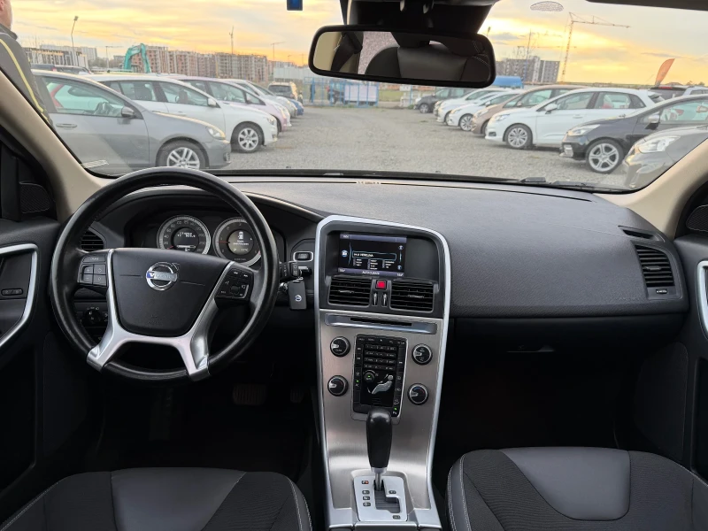 Volvo XC60 2.4 ДИЗЕЛ-ГАЗ 4x4 АВТОМАТИК, снимка 9 - Автомобили и джипове - 52391873