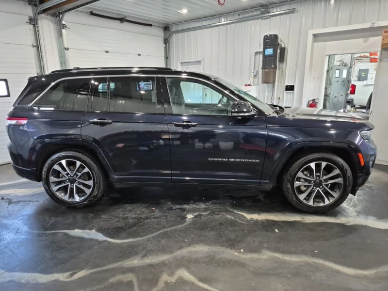 Jeep Grand cherokee * Overland * CARFAX * , снимка 3 - Автомобили и джипове - 53010472