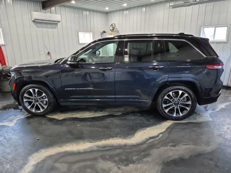 Jeep Grand cherokee * Overland * CARFAX * , снимка 2 - Автомобили и джипове - 53010472