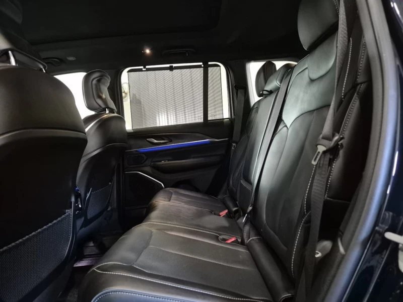 Jeep Grand cherokee * Overland * CARFAX * , снимка 14 - Автомобили и джипове - 53010472