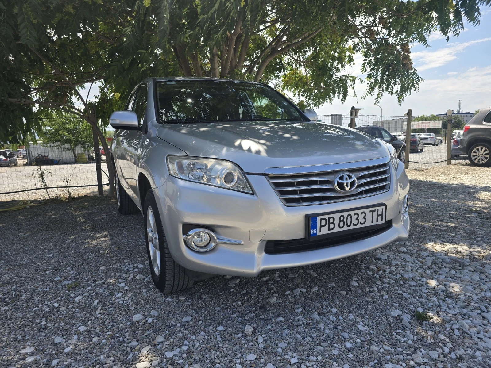 Toyota Rav4 2.2D4D - изображение 2