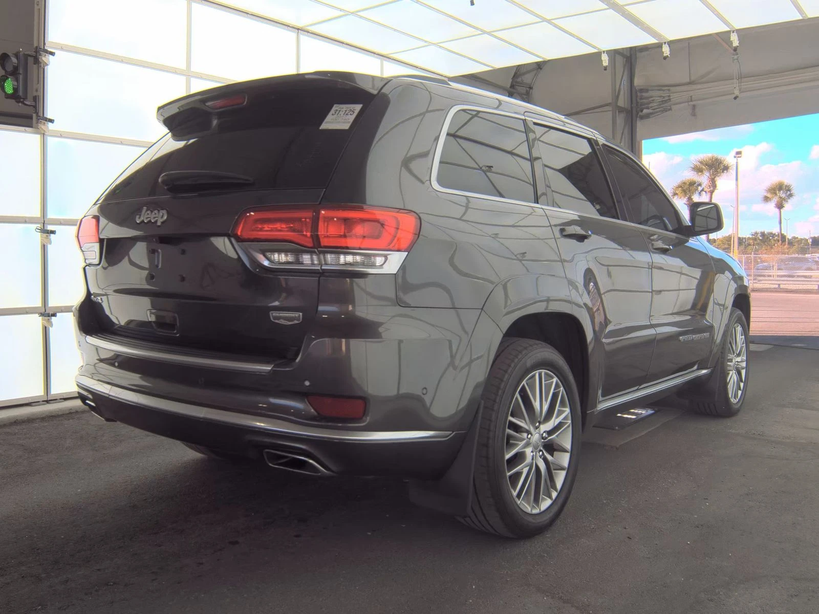 Jeep Grand cherokee 2017 Jeep Grand Cherokee Summit - изображение 4