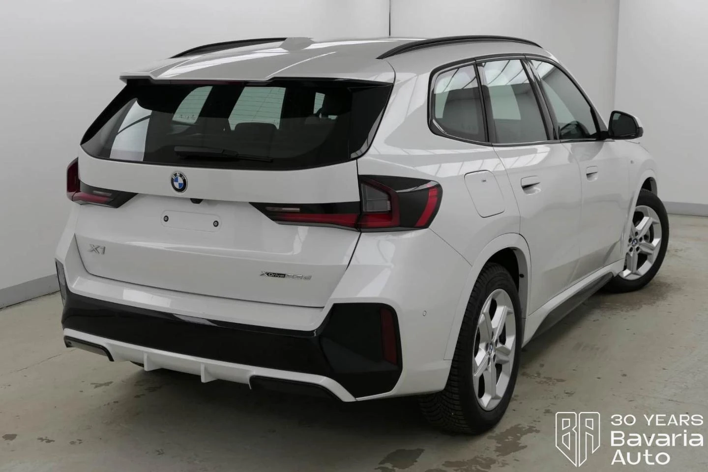 BMW X1 23d xDrive M Sport Paket Steptronic - изображение 3