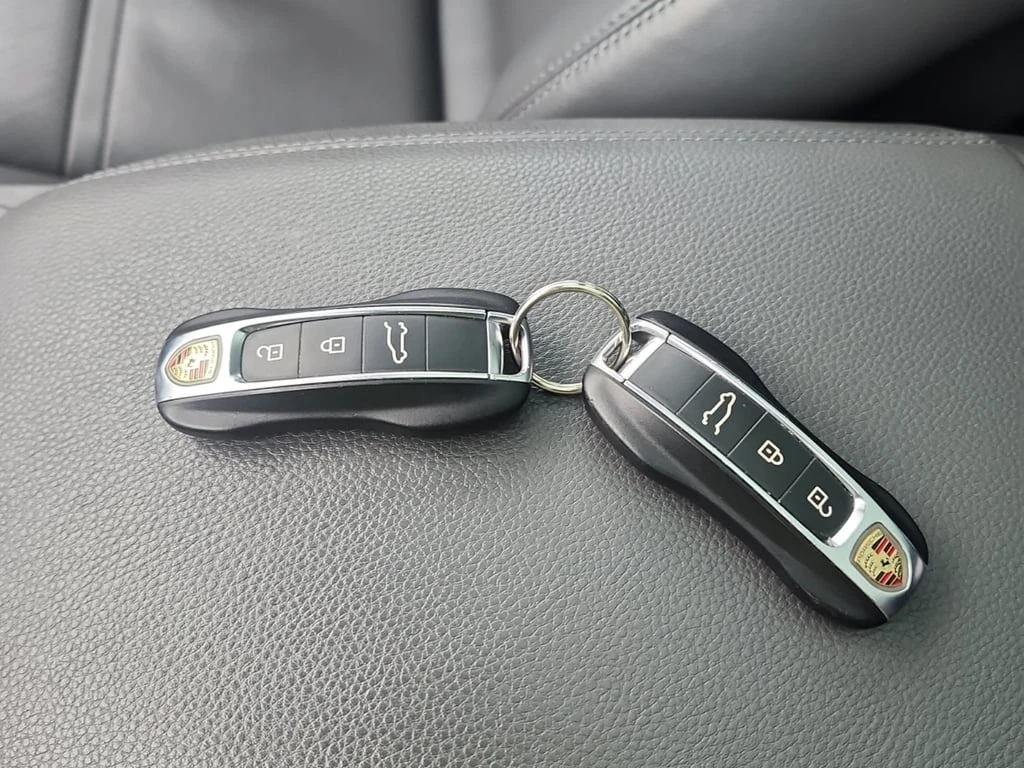 Porsche Cayenne AWD 2020 * CARFAX * ��� ������������ ������ | Mobile.bg � ����������� 7