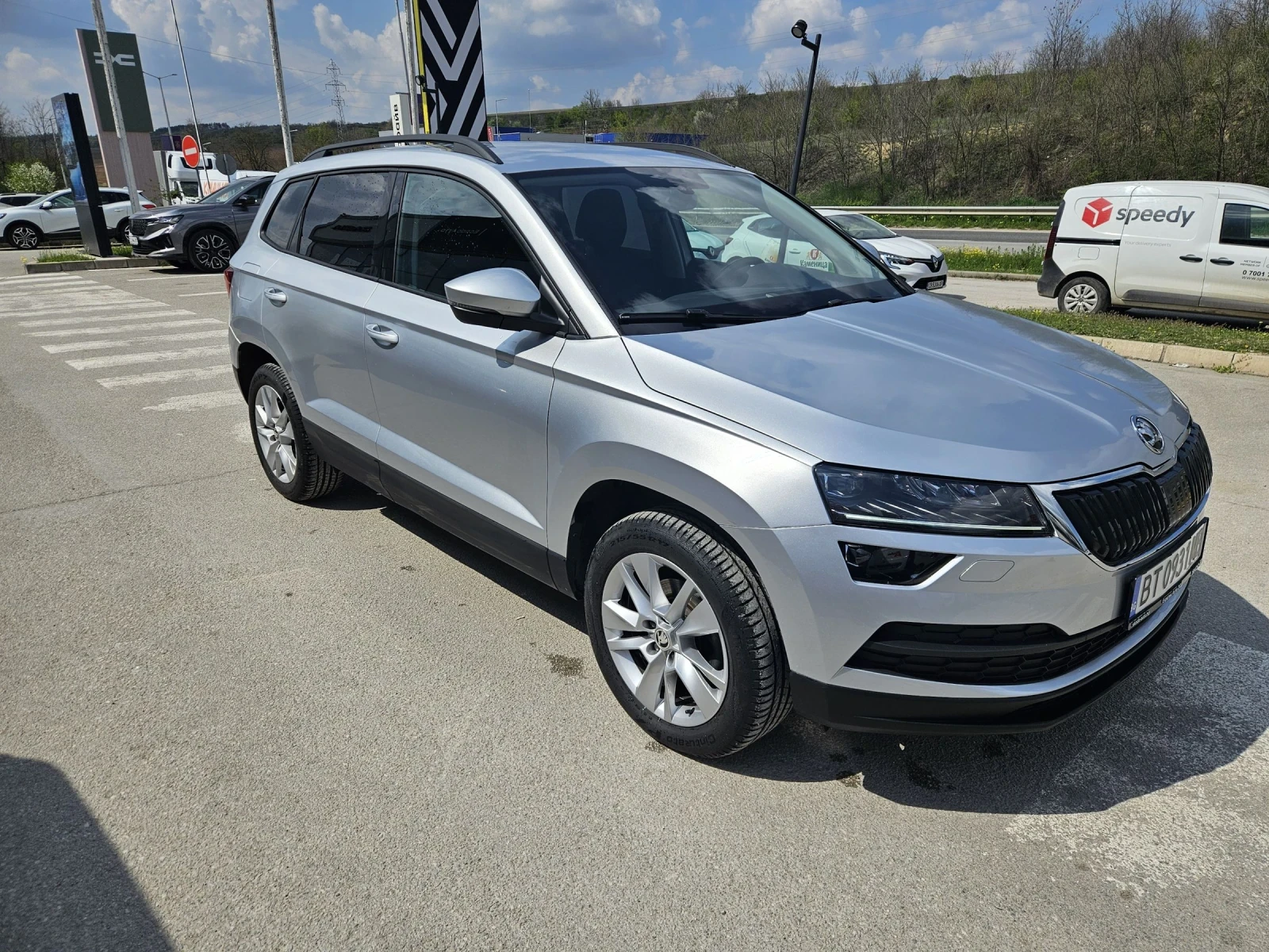 Skoda Karoq 1.6 TDI 116hp DSG facelift, снимка 4 - Автомобили и джипове - 54176702