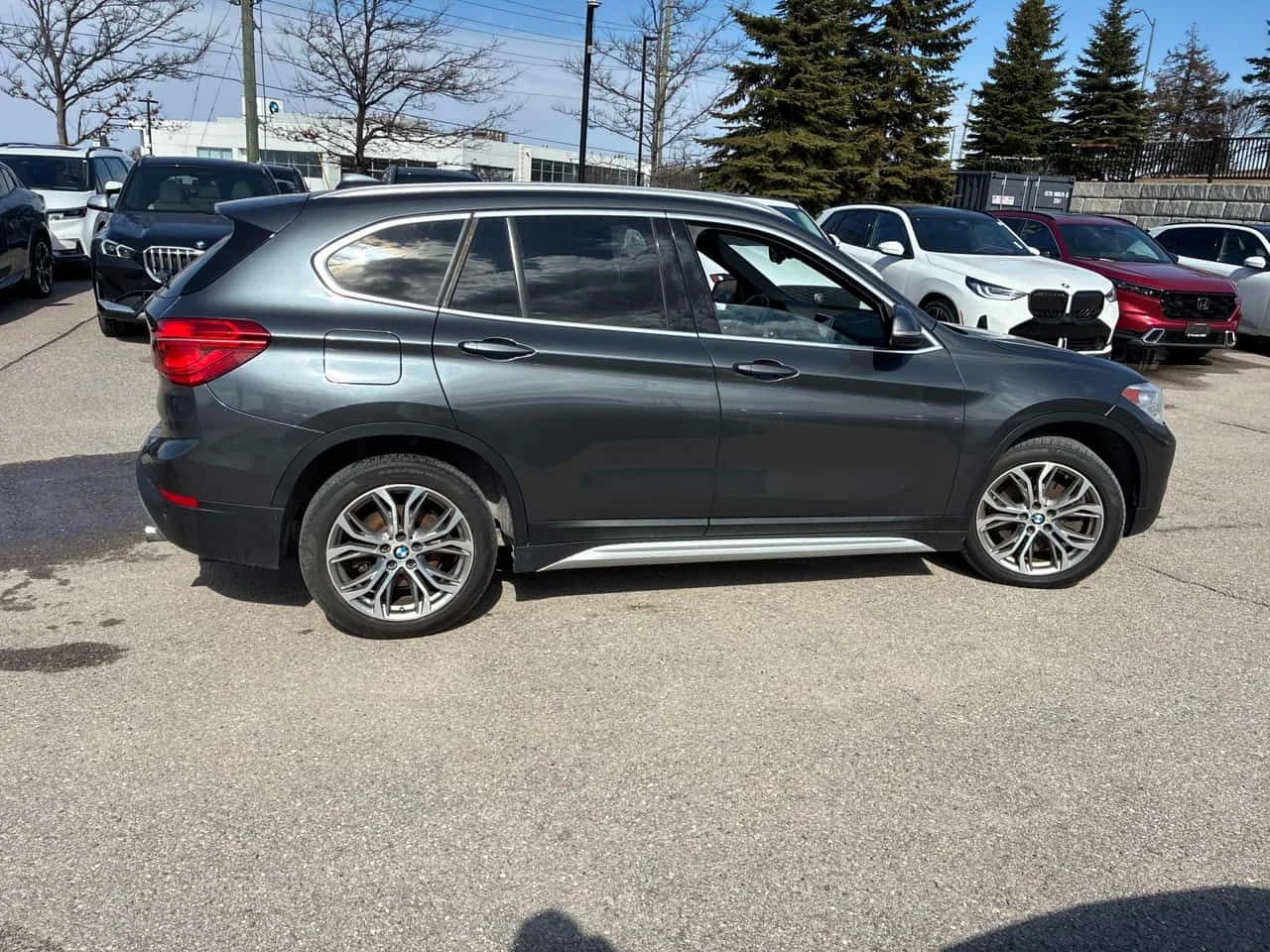 BMW X1 * xDrive28i * CARFAX * ПОДГРЕВИ * КАМЕРА * ПАМЕТ, снимка 3 - Автомобили и джипове - 54042260
