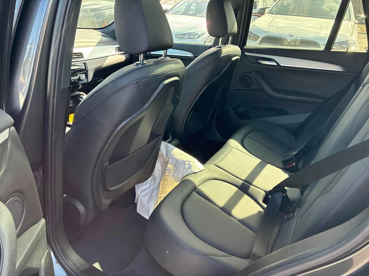 BMW X1 * xDrive28i * CARFAX * ПОДГРЕВИ * КАМЕРА * ПАМЕТ, снимка 14 - Автомобили и джипове - 54042260