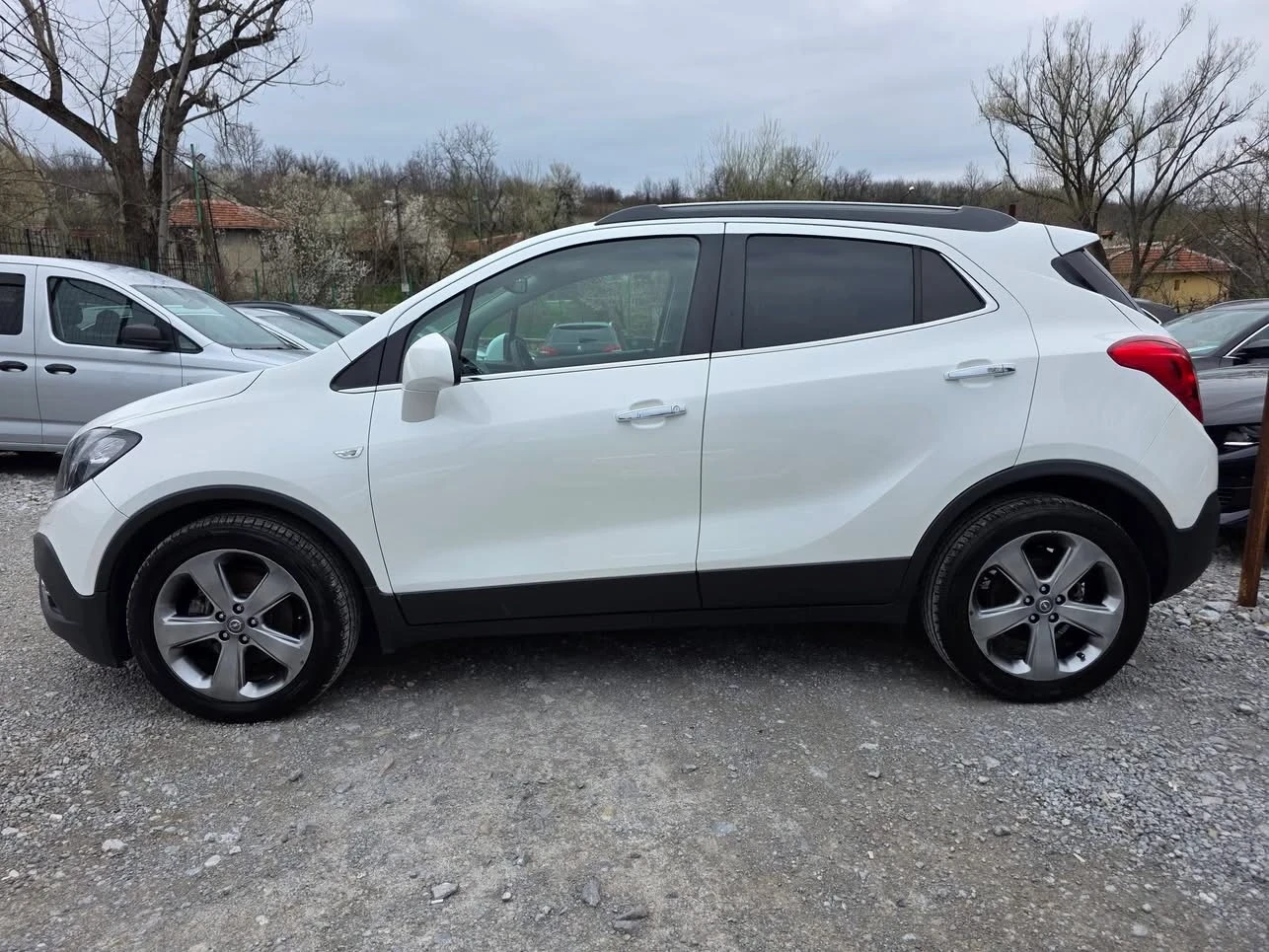 Opel Mokka 1.7CDTI 130K.C. 4X4 / КСЕНОН / ПОЛУ КОЖА / ПОДГРЕВ, снимка 5 - Автомобили и джипове - 54086075