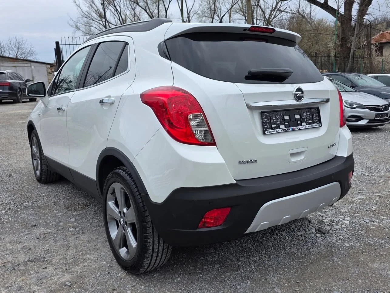 Opel Mokka 1.7CDTI 130K.C. 4X4 / КСЕНОН / ПОЛУ КОЖА / ПОДГРЕВ, снимка 3 - Автомобили и джипове - 54086075