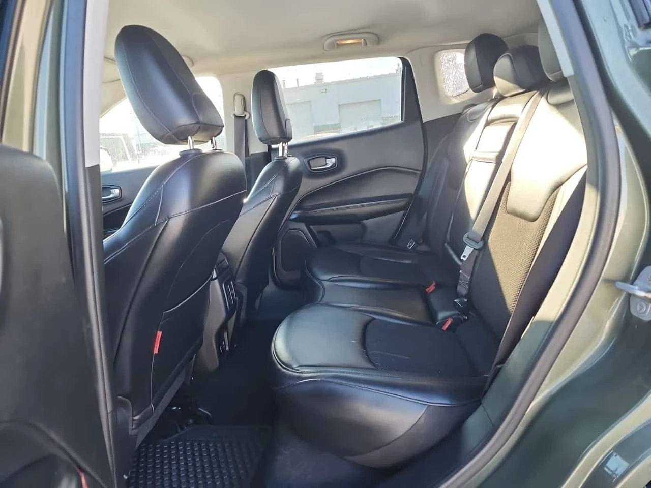 Jeep Compass TRAILHAWK| CARFAX| АВТОКРЕДИТ, снимка 12 - Автомобили и джипове - 54598156