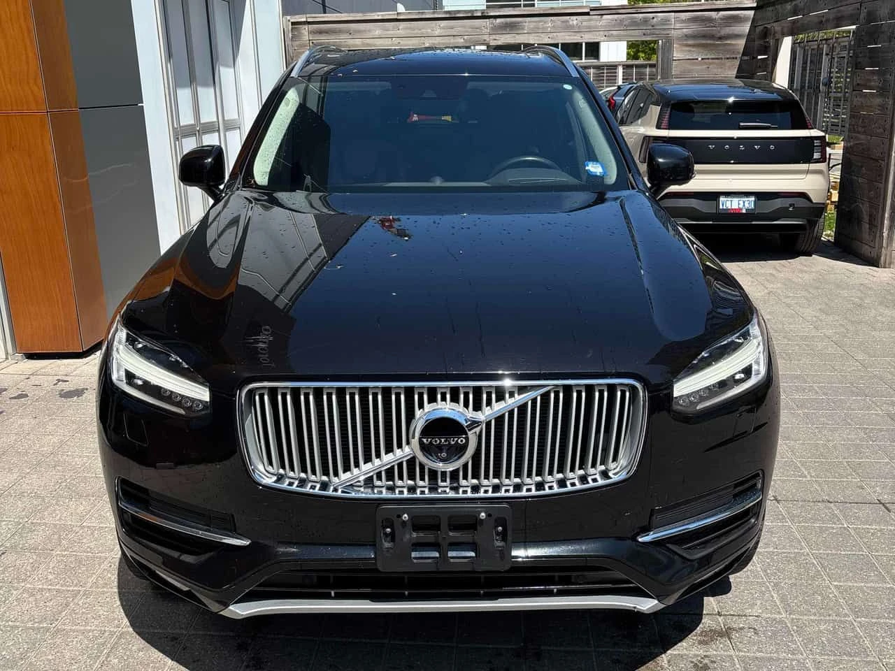 Volvo Xc90 | Inscription | B&W| 360 | ОБДУХВАНЕ , снимка 6 - Автомобили и джипове - 54720069