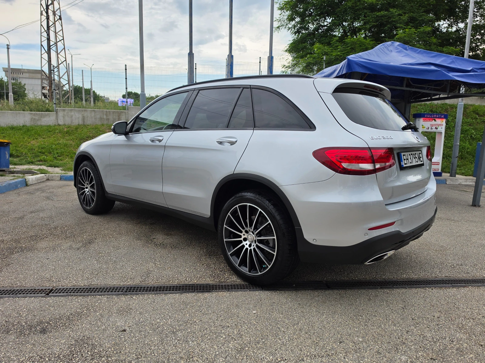 Mercedes-Benz GLC 300 4MATIC, снимка 4 - Автомобили и джипове - 54818679