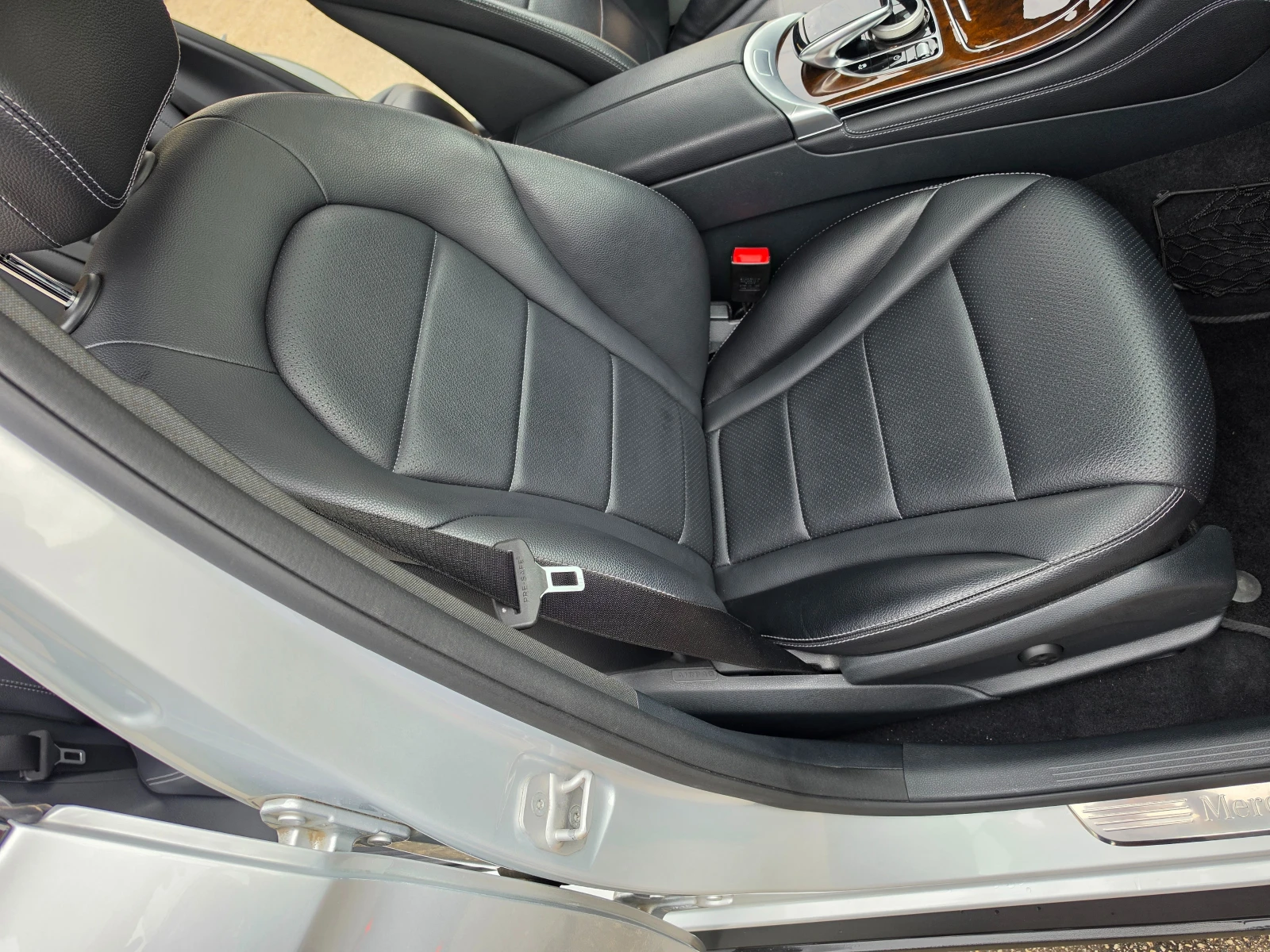 Mercedes-Benz GLC 300 4MATIC, снимка 13 - Автомобили и джипове - 54818679