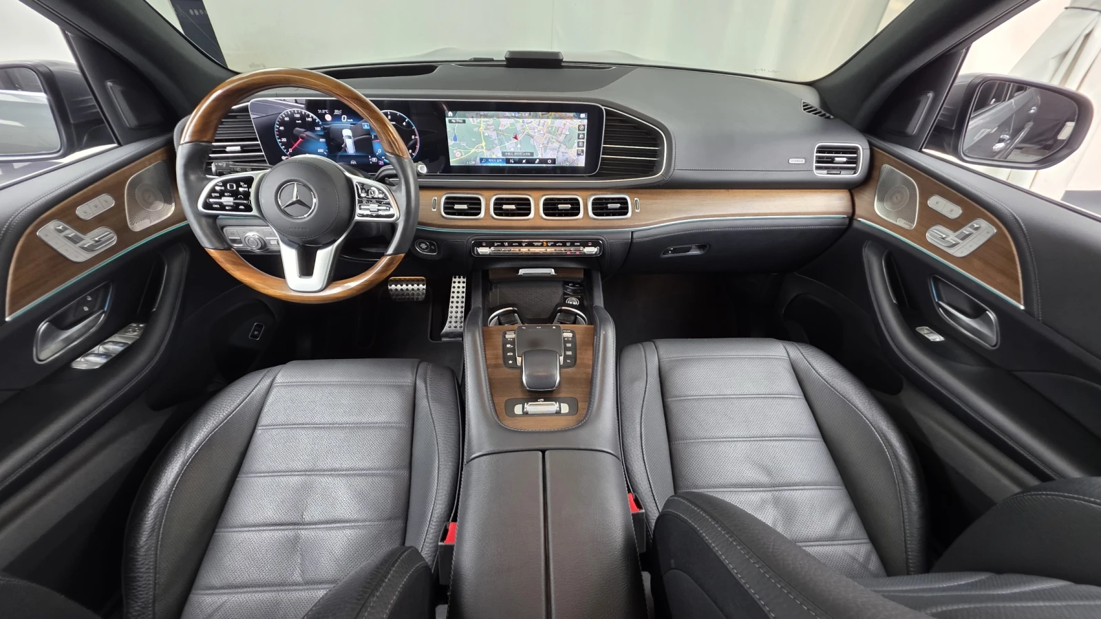 Mercedes-Benz GLS 400 AMG PK* DIS* 360* 2XTV* ОБДУХ* SOFT-CLOSE* КРАЙНА , снимка 7 - Автомобили и джипове - 55153934