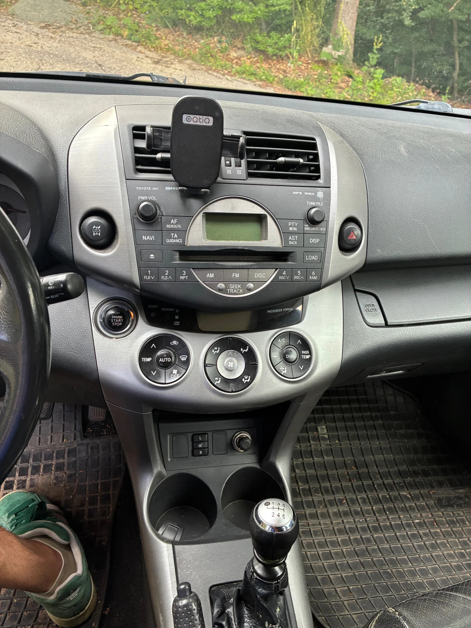 Toyota Rav4 D-Cat, снимка 11 - Автомобили и джипове - 55164659