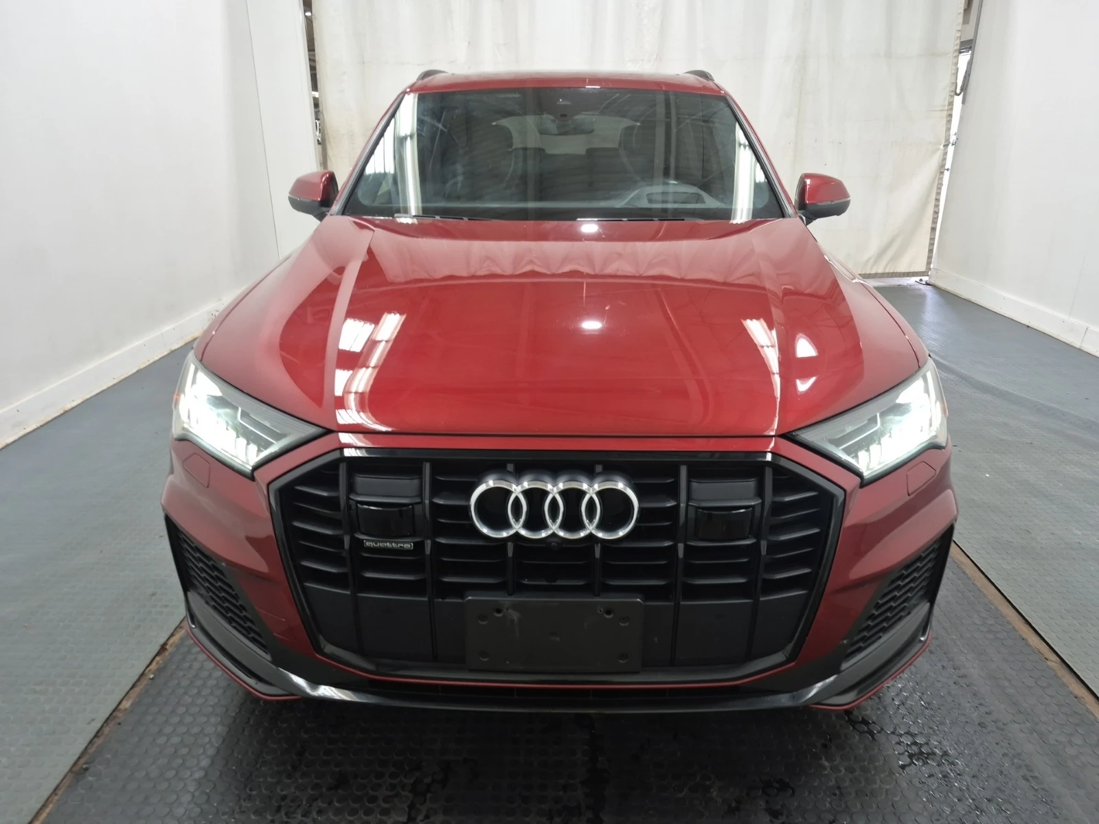Audi Q7 TECHNIK * ДИСТРОНИК* 360 КАМЕРА* ОБДУХВАНЕ* ПАНОРА, снимка 2 - Автомобили и джипове - 55332098
