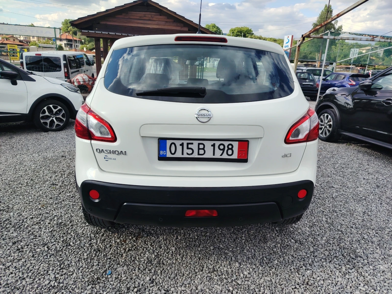 Nissan Qashqai 1.5 DCI Face , снимка 4 - Автомобили и джипове - 55397051
