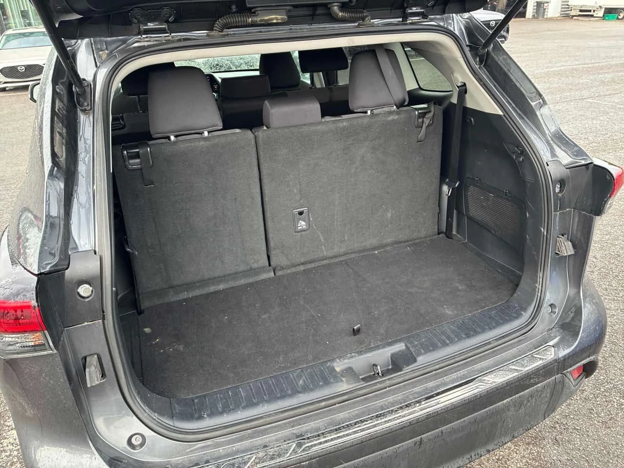 Toyota Highlander * L * ГЛАВНО ПРЕДСТАВИТЕЛСТВО НА MAZDA, снимка 16 - Автомобили и джипове - 55452309