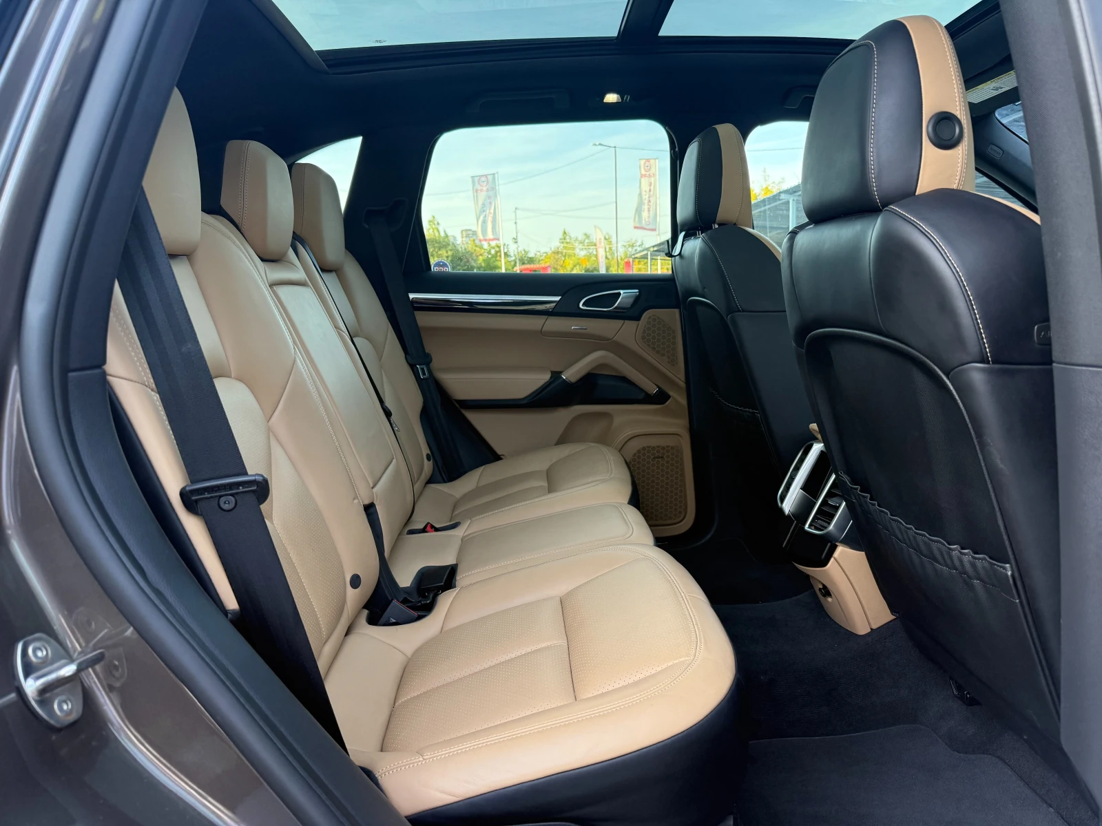 Porsche Cayenne, снимка 10 - Автомобили и джипове - 56361406