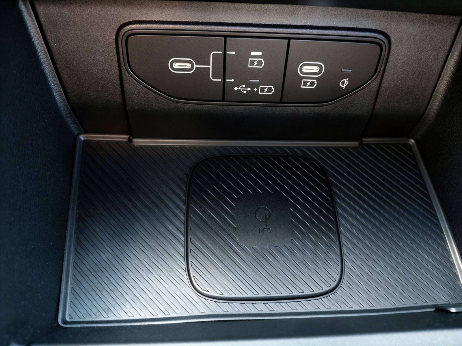 Kia Sportage X-Line Limited AWD | HUD | 360 Cam | H/K | Mobile.bg � ����������� 15