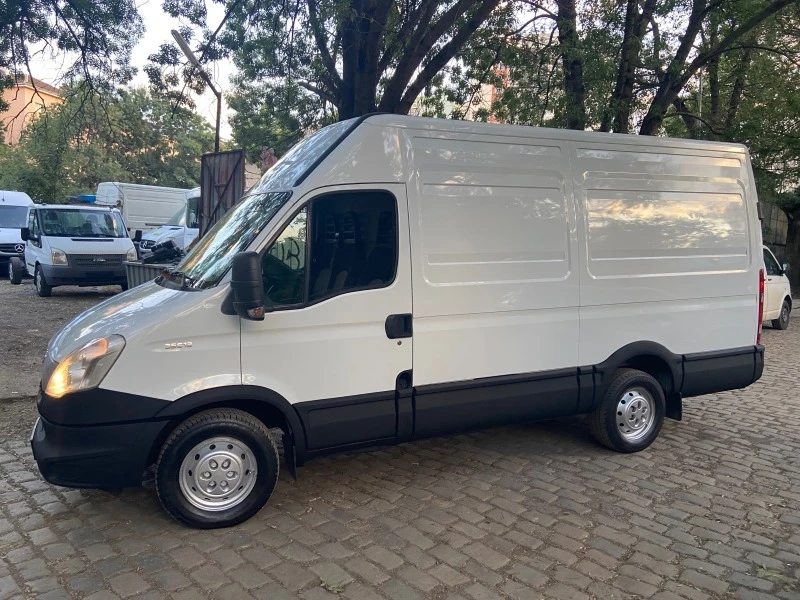 Iveco Daily 35s13, снимка 2 - Бусове и автобуси - 42161402