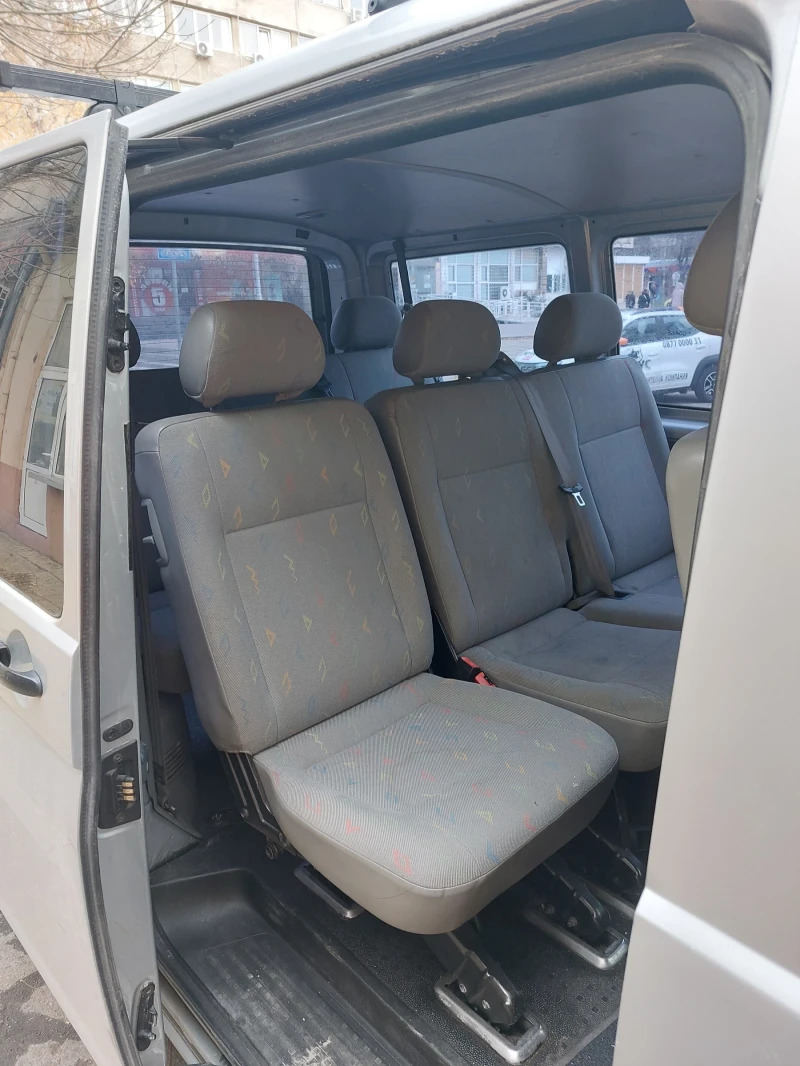 VW T5, снимка 5 - Бусове и автобуси - 48245234