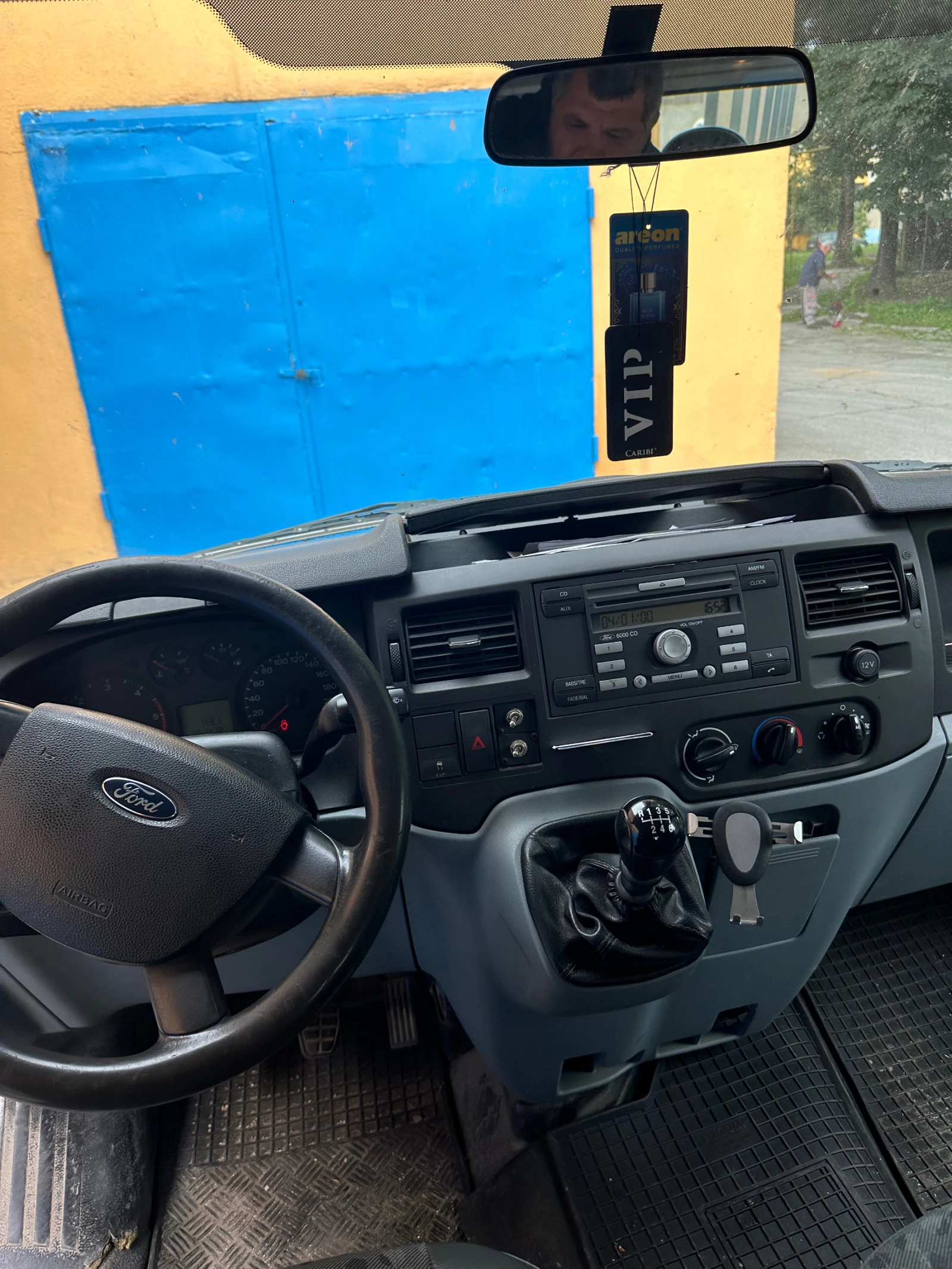 Ford Transit 2.4  140 к.с Климатик  - изображение 5