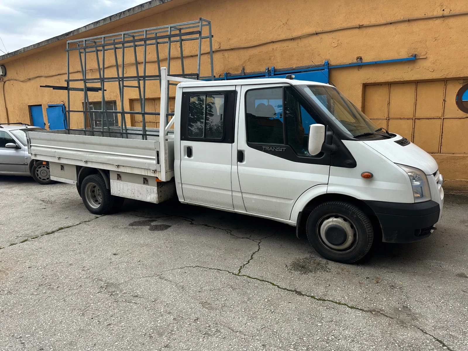 Ford Transit 2.4  140 к.с Климатик  - изображение 4