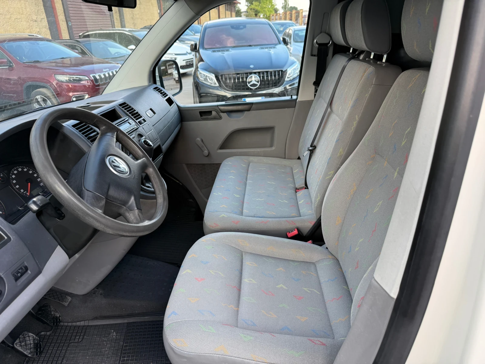 VW T5 1.9 tdi 114000км. НОВ - изображение 9