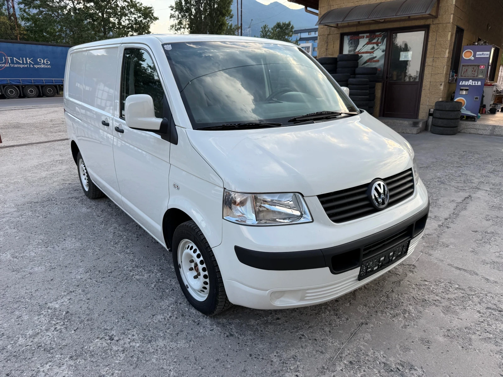 VW T5 1.9 tdi 114000км. НОВ - изображение 2