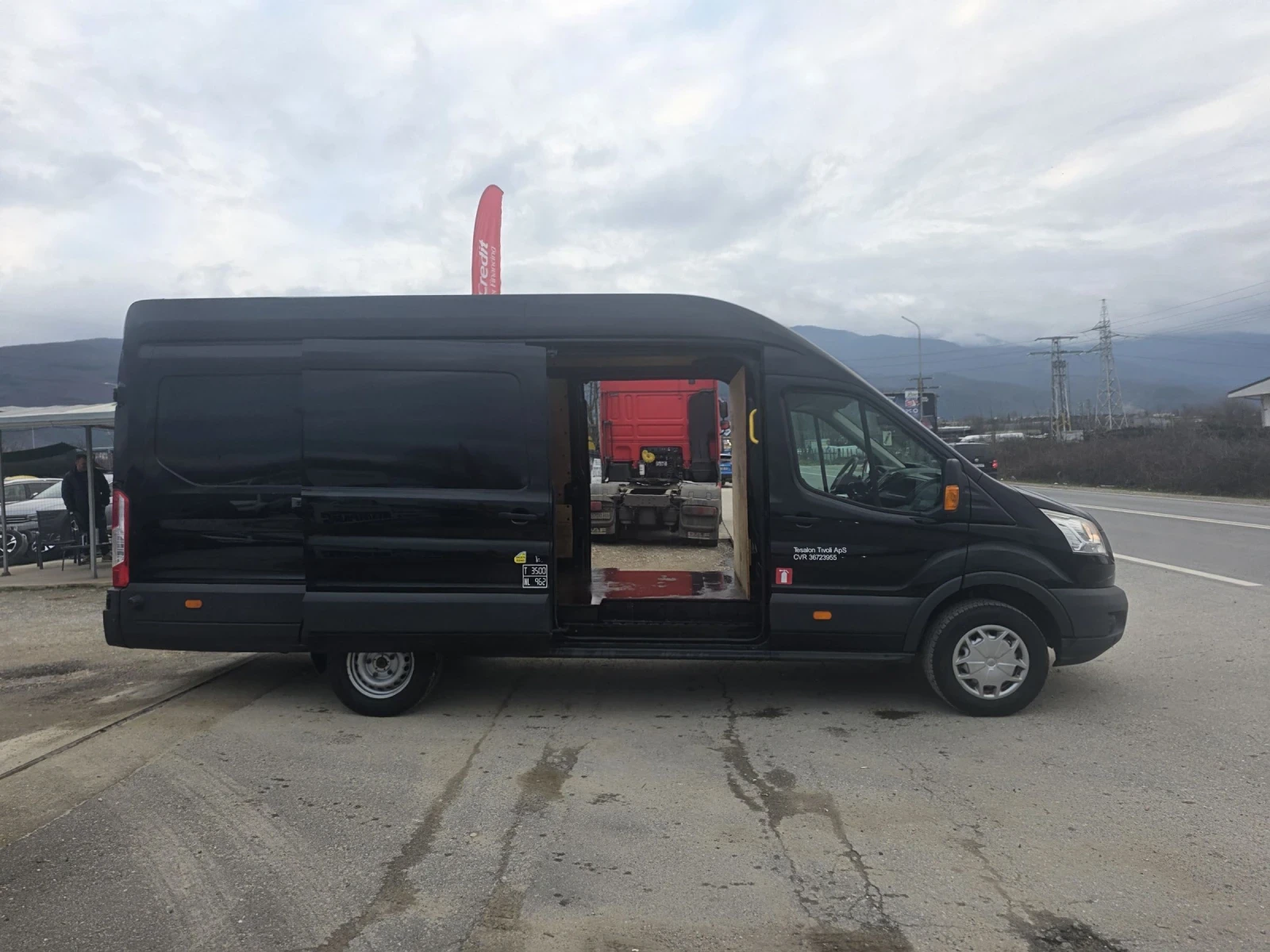 Ford Transit 2.2TDCI L3H3 - изображение 9