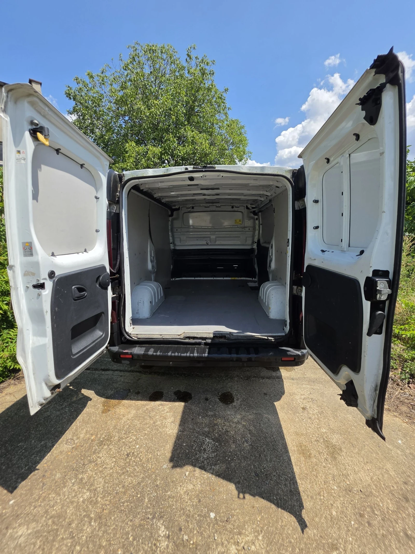 Opel Vivaro 1.6D, снимка 7 - Бусове и автобуси - 55184740
