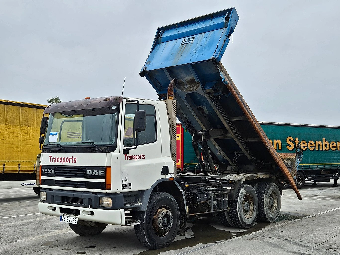 Daf CF 6x4 тристранно разтоварване