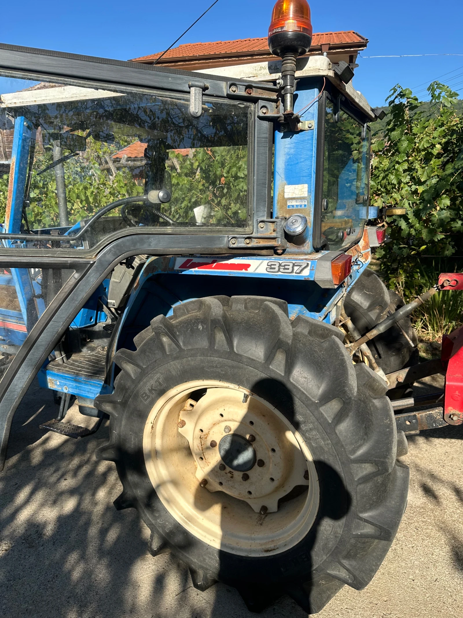 ������� ISEKI | Mobile.bg � ����������� 5