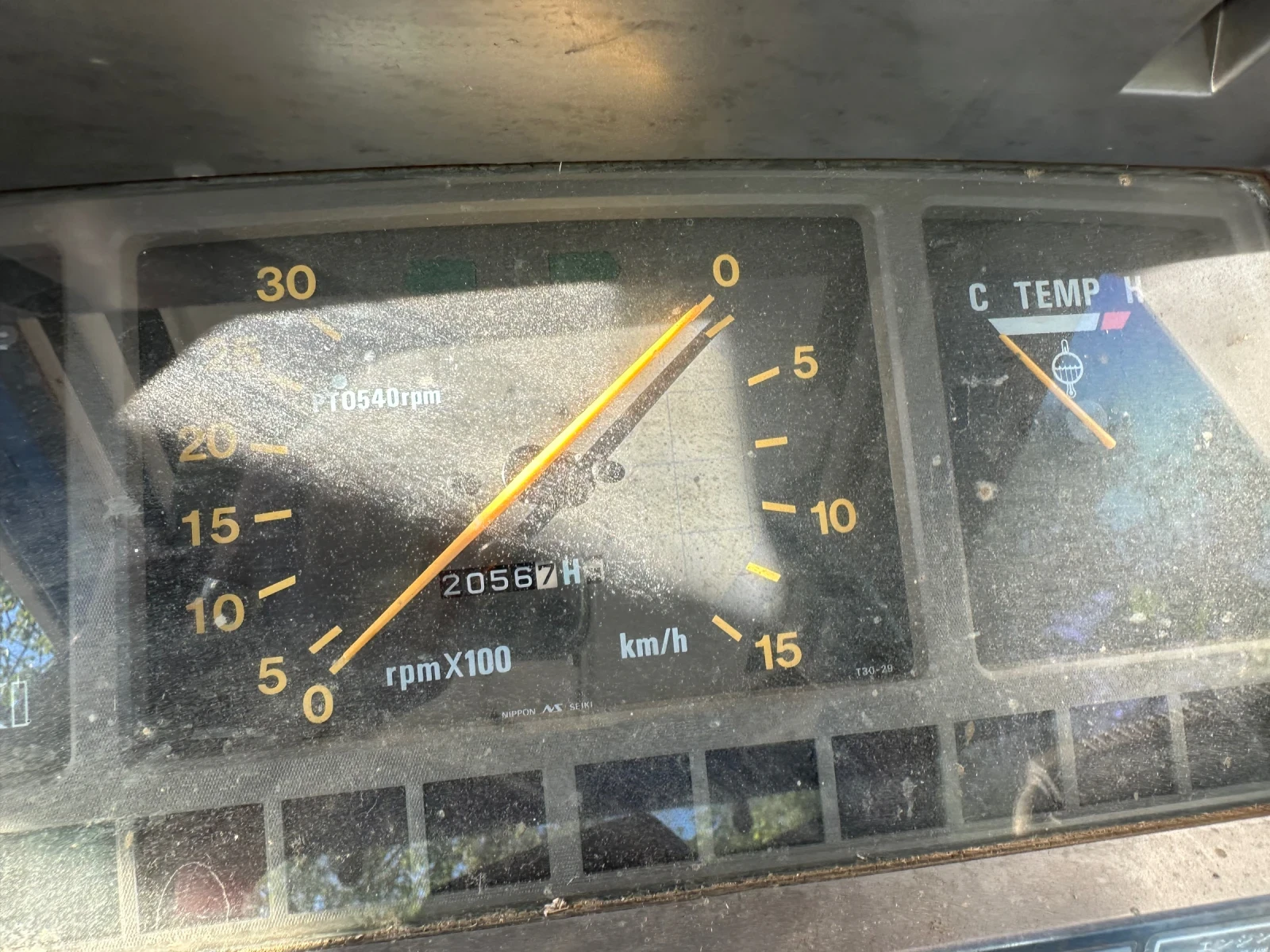 ������� ISEKI | Mobile.bg � ����������� 9