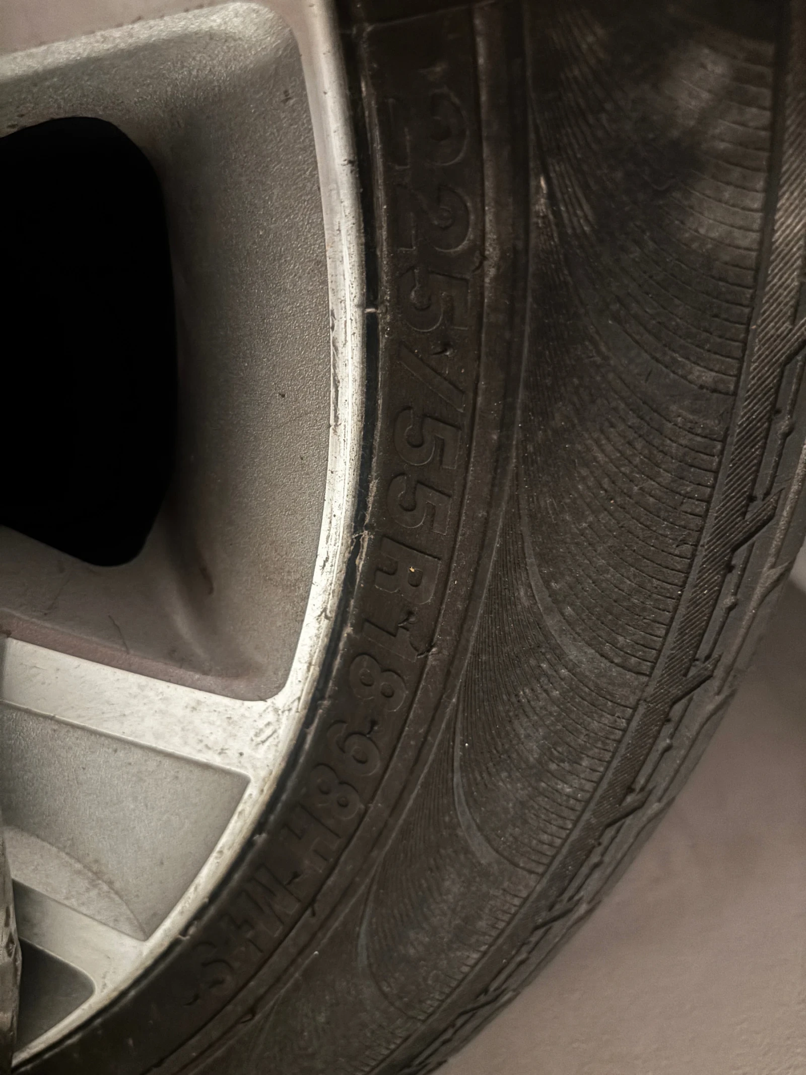    225/55R18  Mitsubishi | Mobile.bg   5