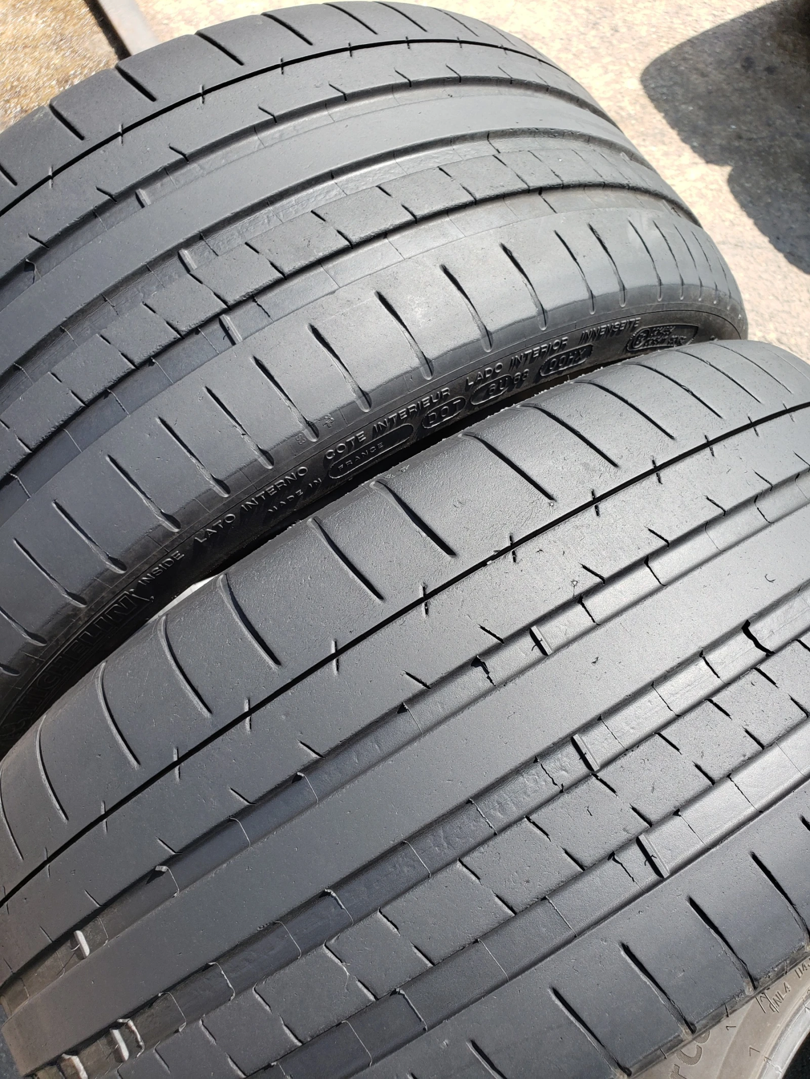 Гуми Летни 245/35R20, снимка 3 - Гуми и джанти - 54250576