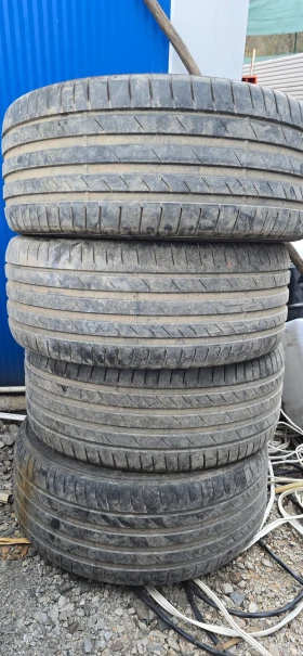����� �� �������� �� ���� 255/45R18