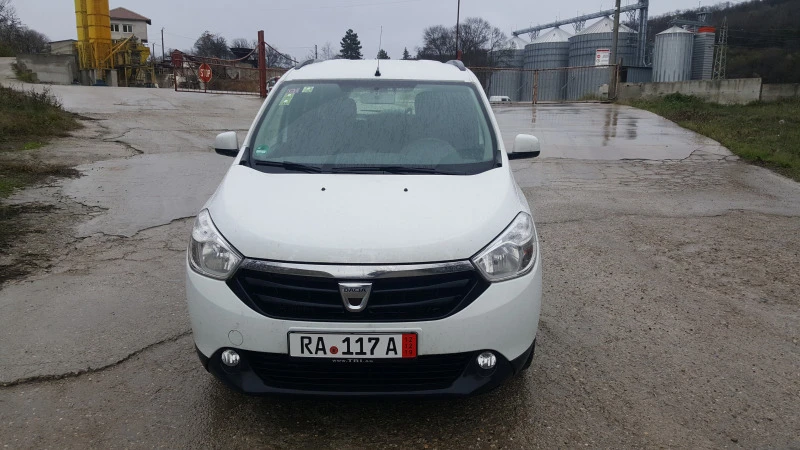 Dacia Lodgy 1.2, снимка 2 - Автомобили и джипове - 47200997