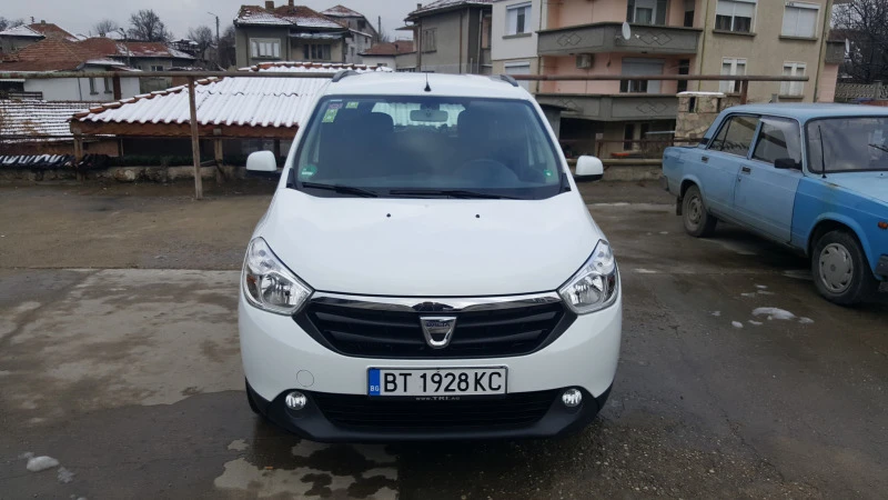 Dacia Lodgy 1.2, снимка 4 - Автомобили и джипове - 47200997