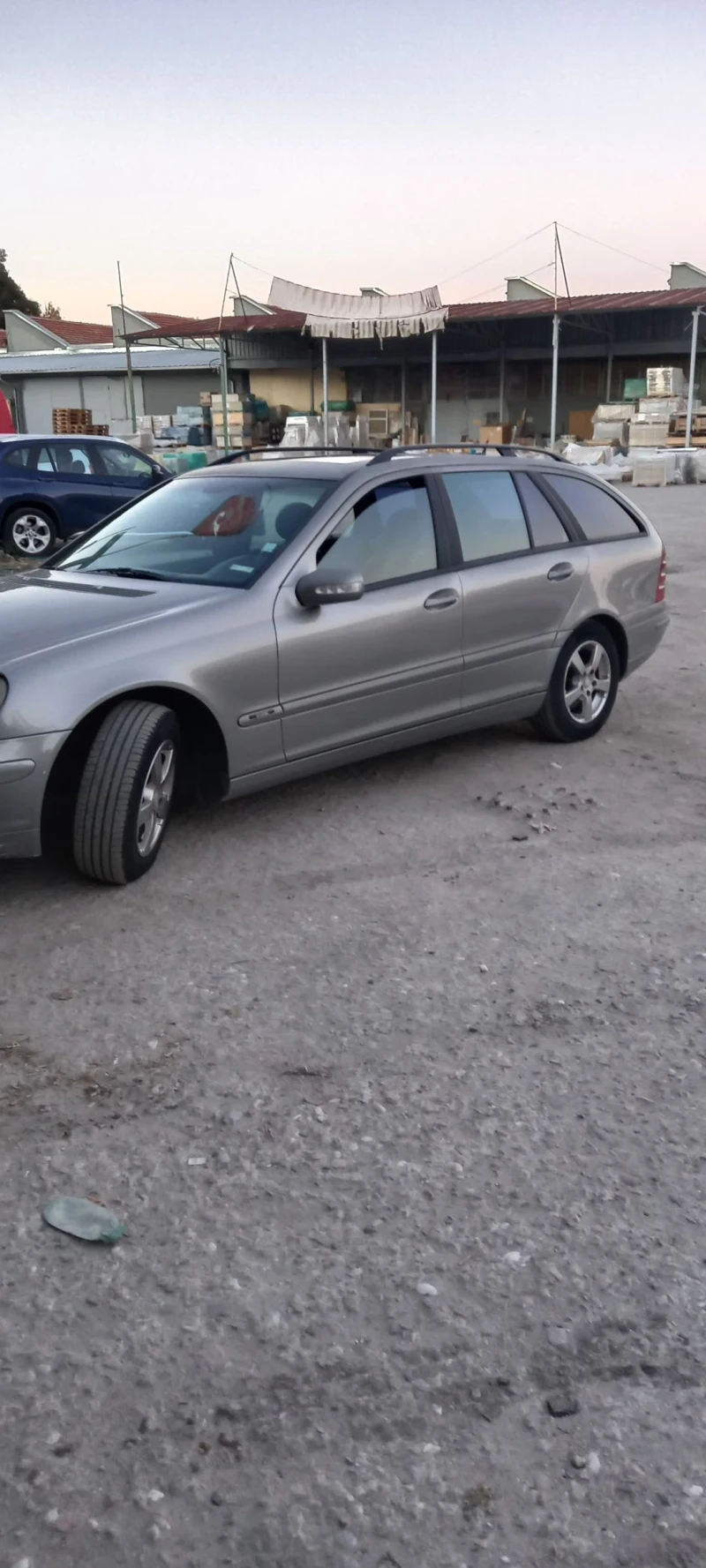 Mercedes-Benz 200 Перфектна, снимка 1 - Автомобили и джипове - 47427240