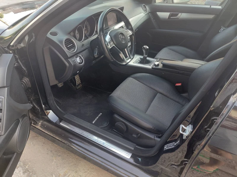 Mercedes-Benz C 200  AMG  , снимка 8 - Автомобили и джипове - 49694054
